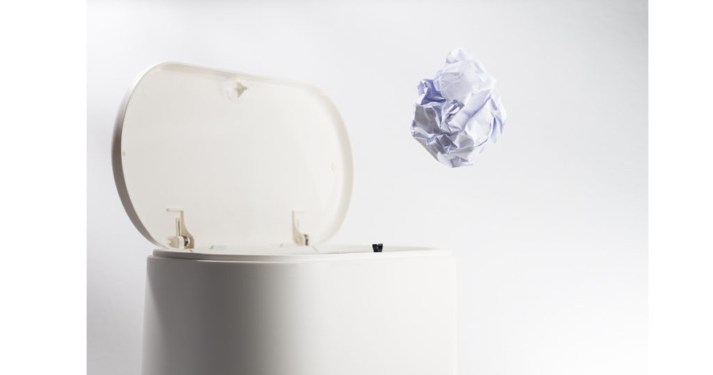 部屋にゴミ箱を置かず、キッチンに1つだけにしたシンプルな暮らし